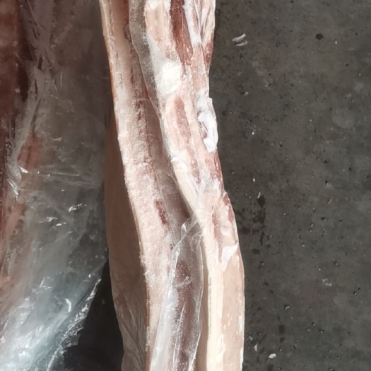 冻货猪肉冷冻品批发，五花肉，，带皮，不带皮都有，20斤装