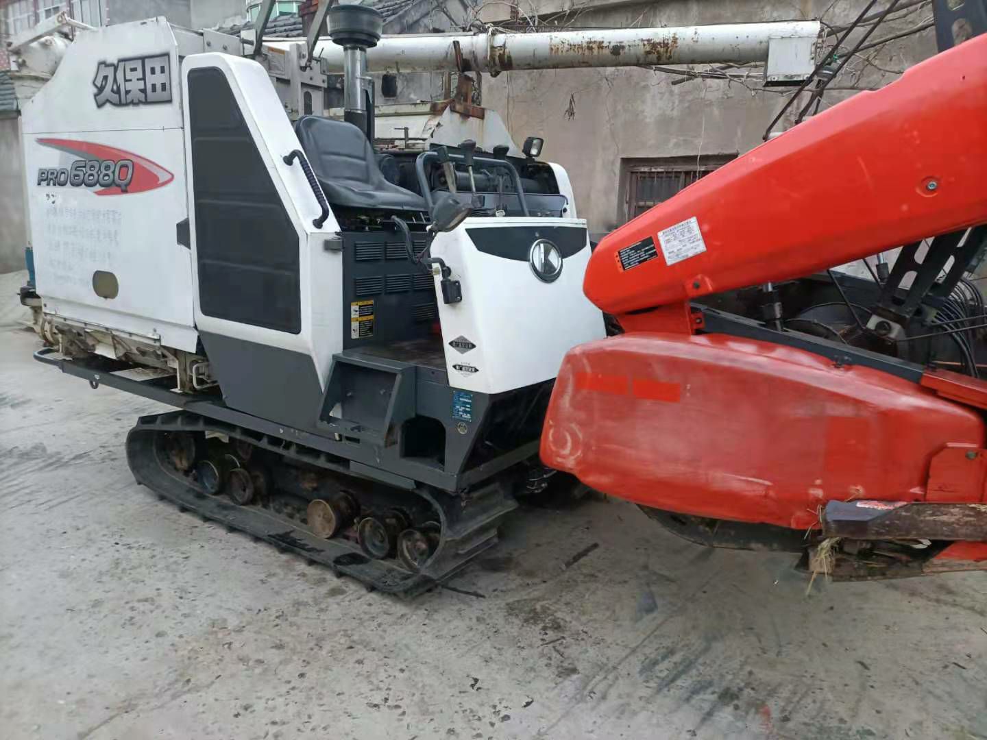 2015年久保田688收割机 全车保养完毕有想法的私聊