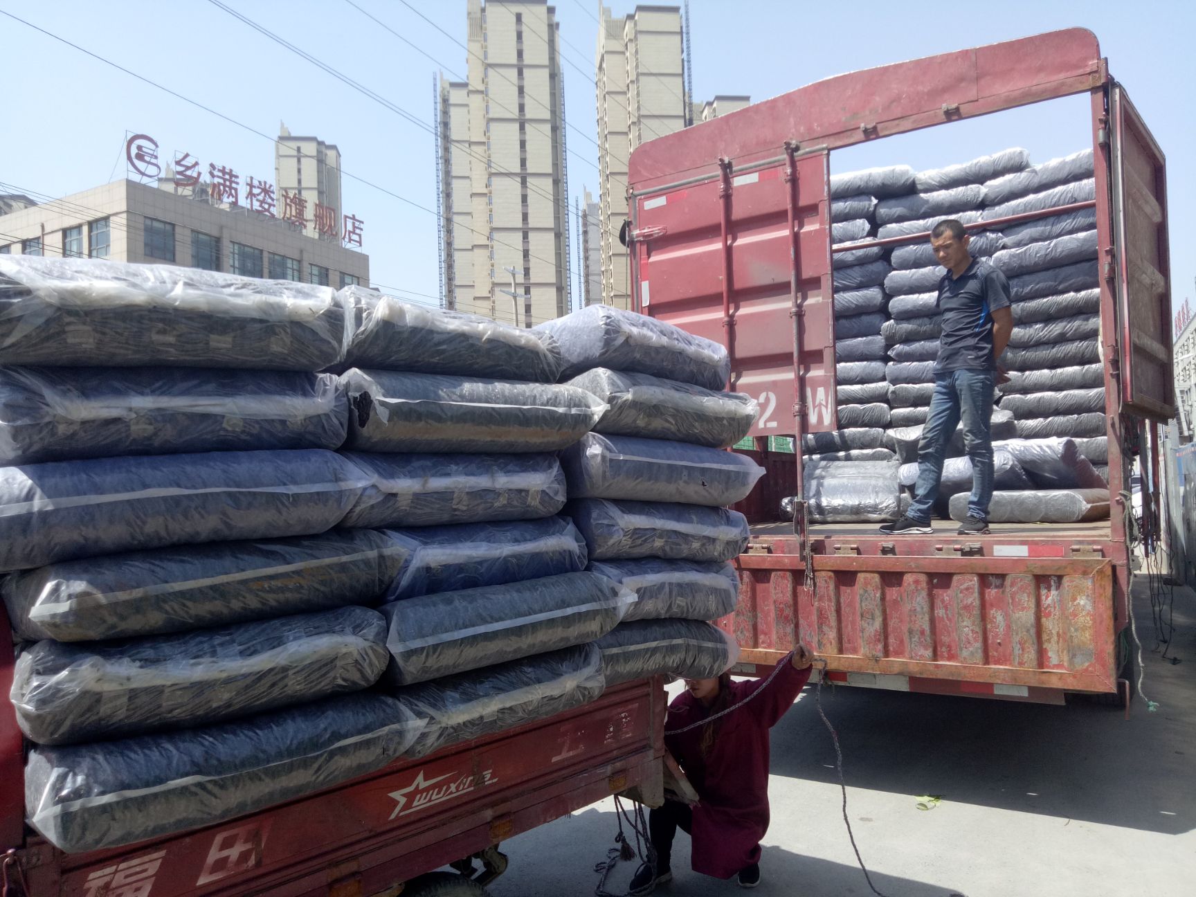 苍南紫菜 20克1.2元一包。30克2元一包。50克3元一包。80克5