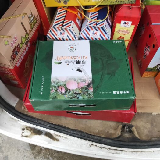 南陵县包装盒 水果盒现货，价格美丽。