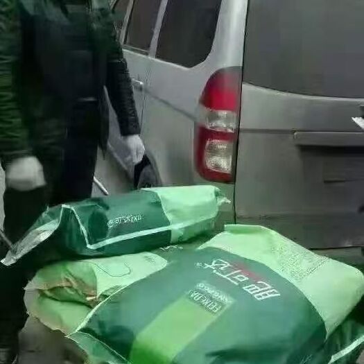 冠县混合型饲料添加剂 纯中草，改善肠胃催肥不贵。很不错的选择。欢迎预购诚信经营！
