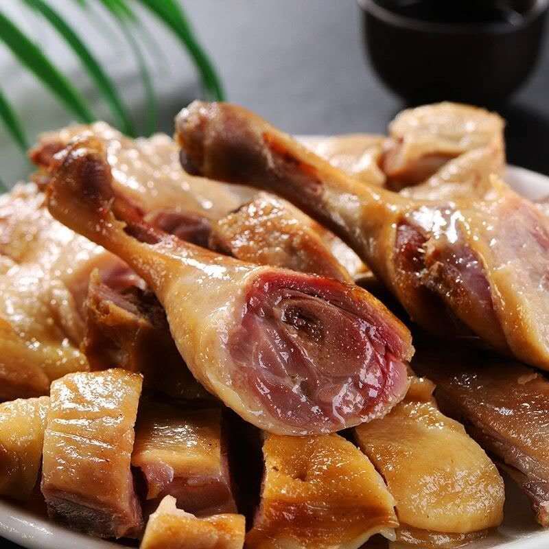 腊鸭  **超市，实际600至650克，包装上面写的500克