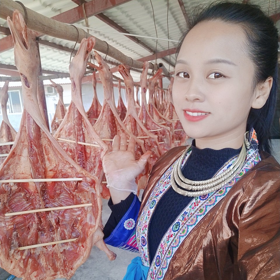 腊鸭  精品腊土香鸭，火爆热卖中
