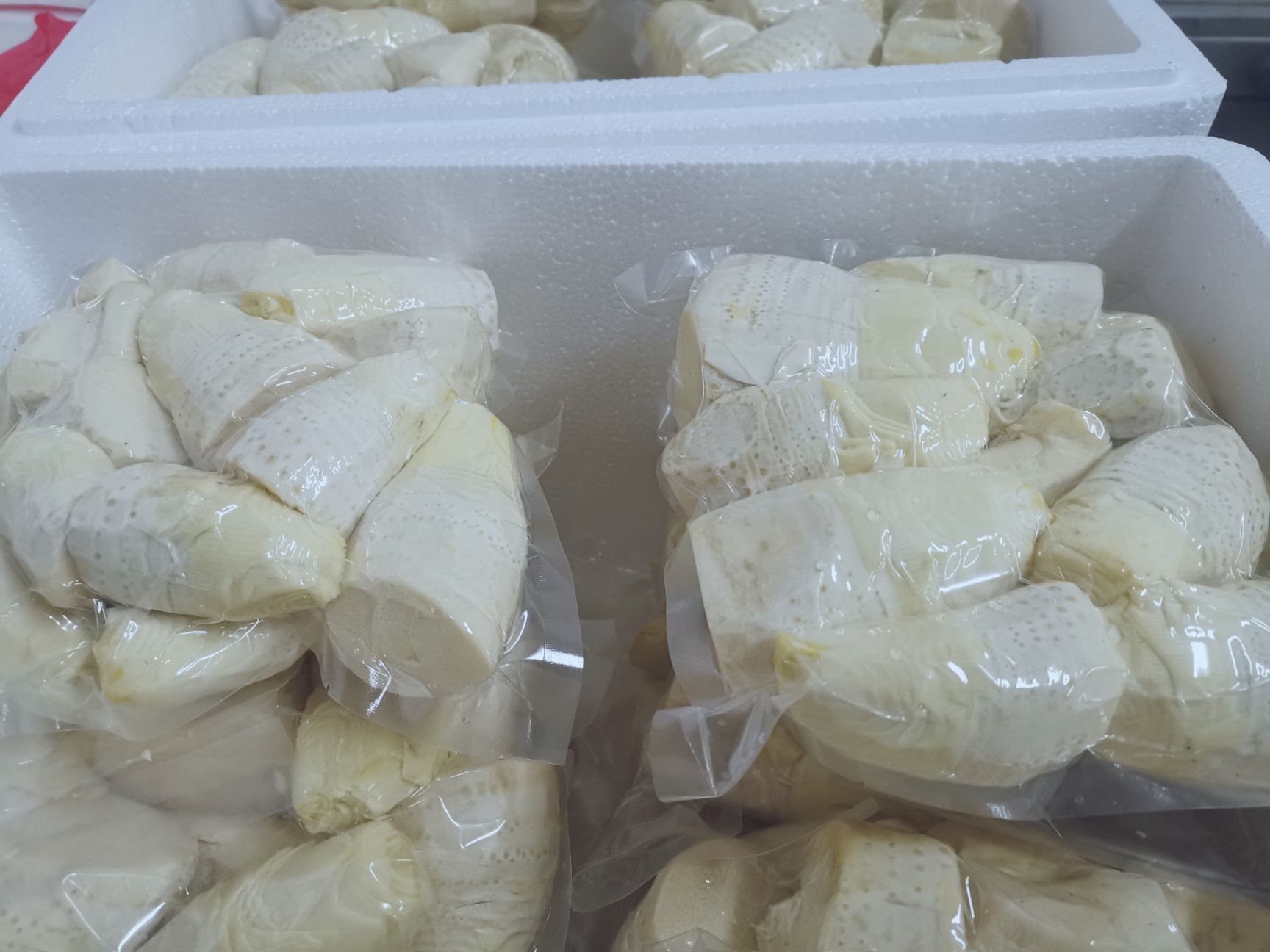 现剥新鲜冬笋肉 手工剥笋衣 黄泥冬笋肉