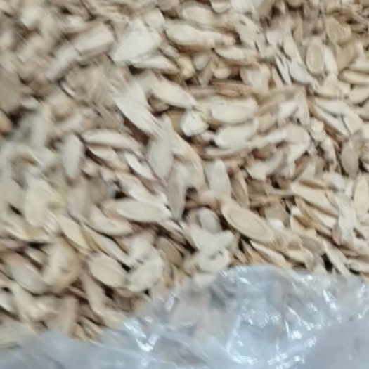 玉林甘肃黄芪片，新货无硫，各种规格，大量上市，批零兼营，价格美丽