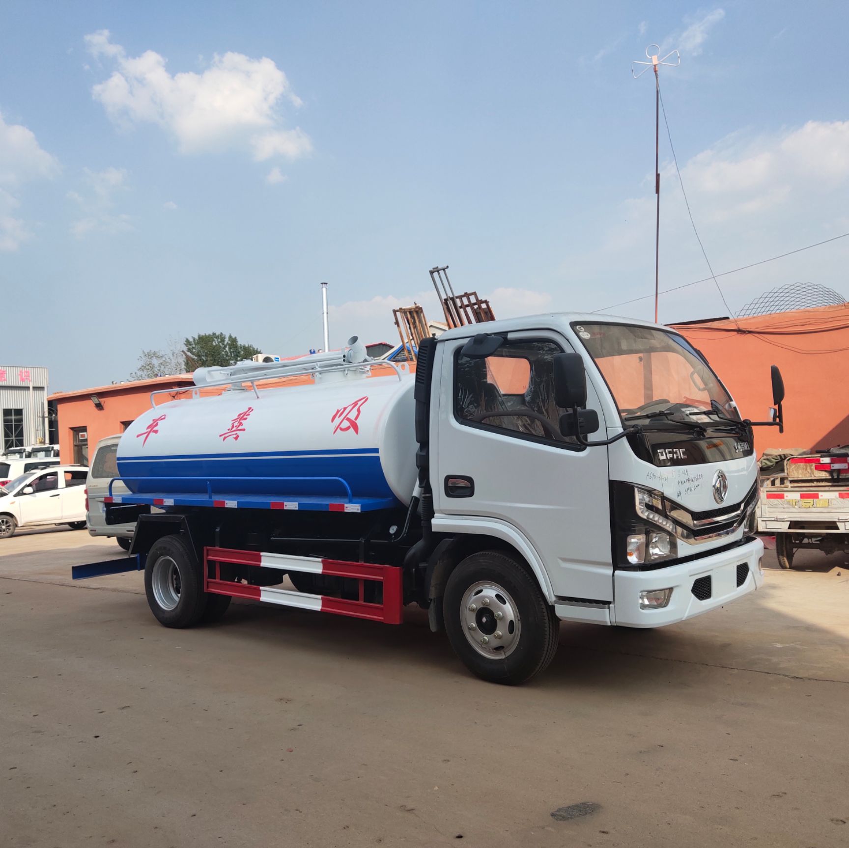 吸粪车厂家各种新款车型价格优惠中！！！