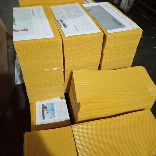 中蜂意蜂巢基深房巢础片养蜂工具质量好建巢快不咬脾每包30张。