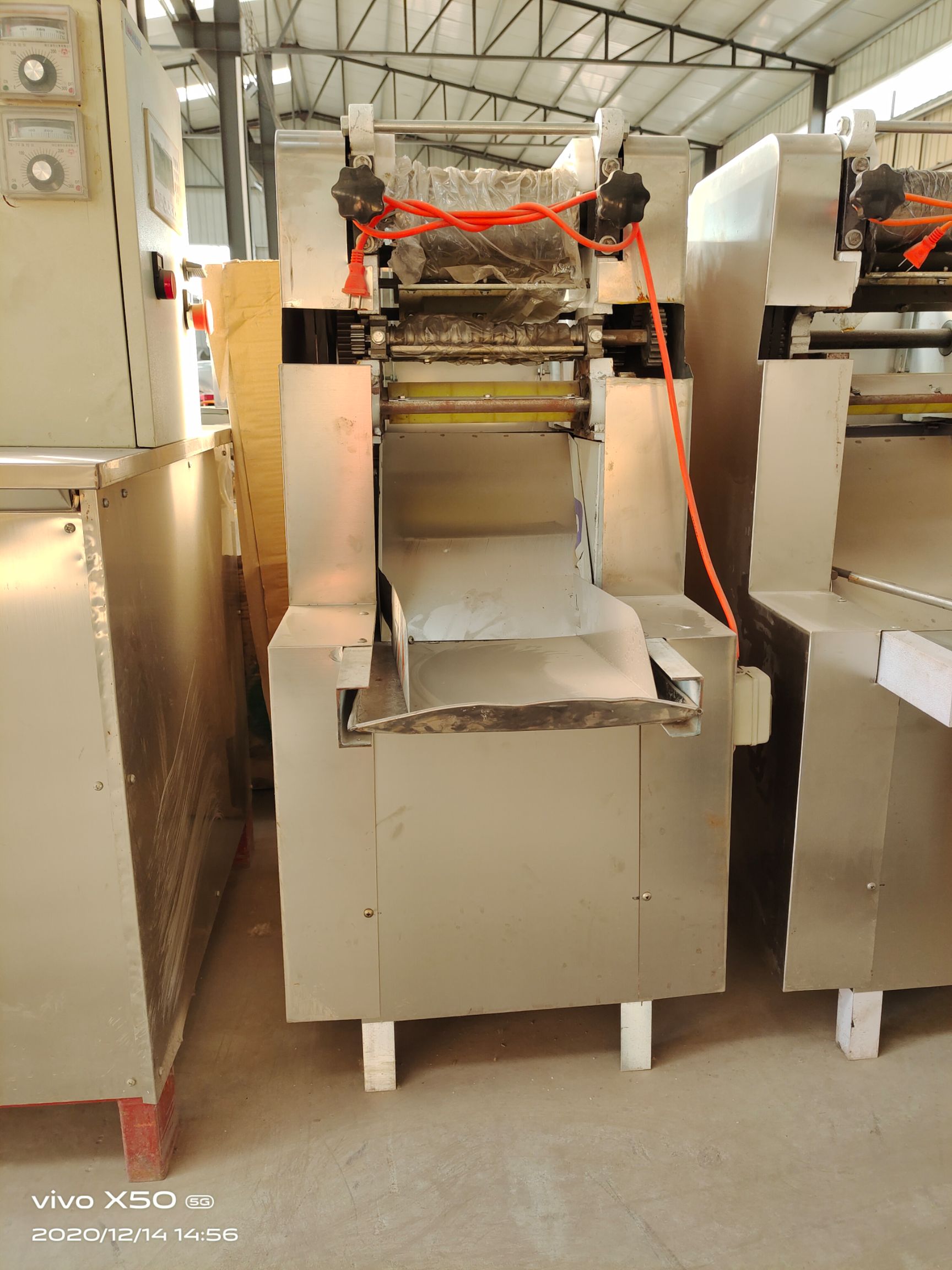 搓条机   饸烙面机    包子机  鹏發机械