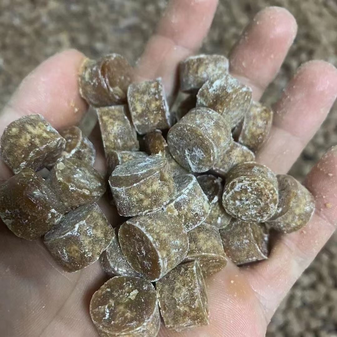 厂家直发散装手工颗粒梨膏糖清凉薄荷糖果跑江湖地摊深色梨膏糖