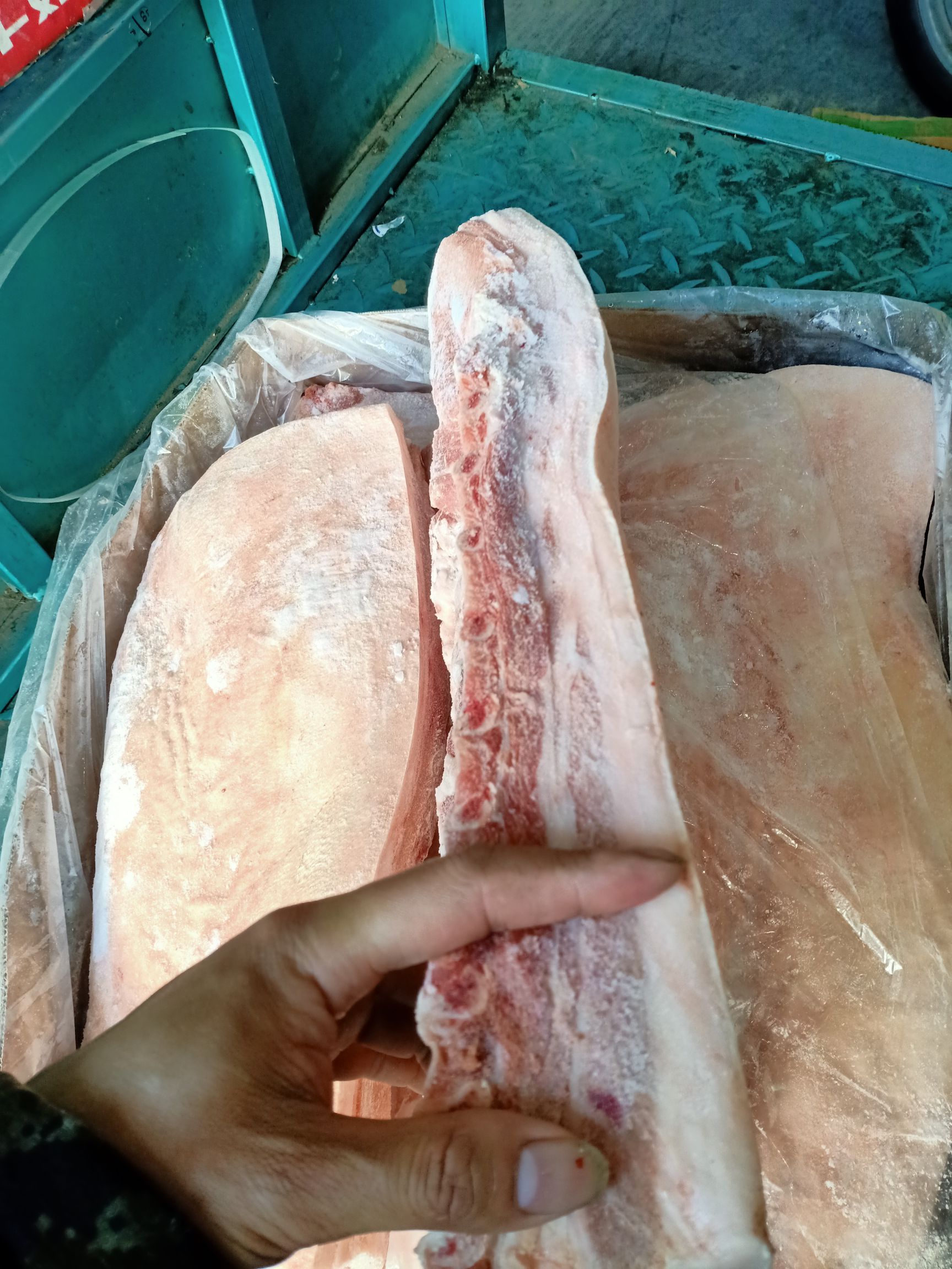 猪肉类  国产中方6—8片，9一12片