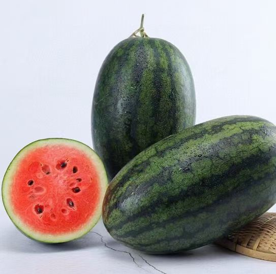 【优惠包邮】越南黑美人西瓜，口感水分多甜，黑籽味浓，坏损包赔