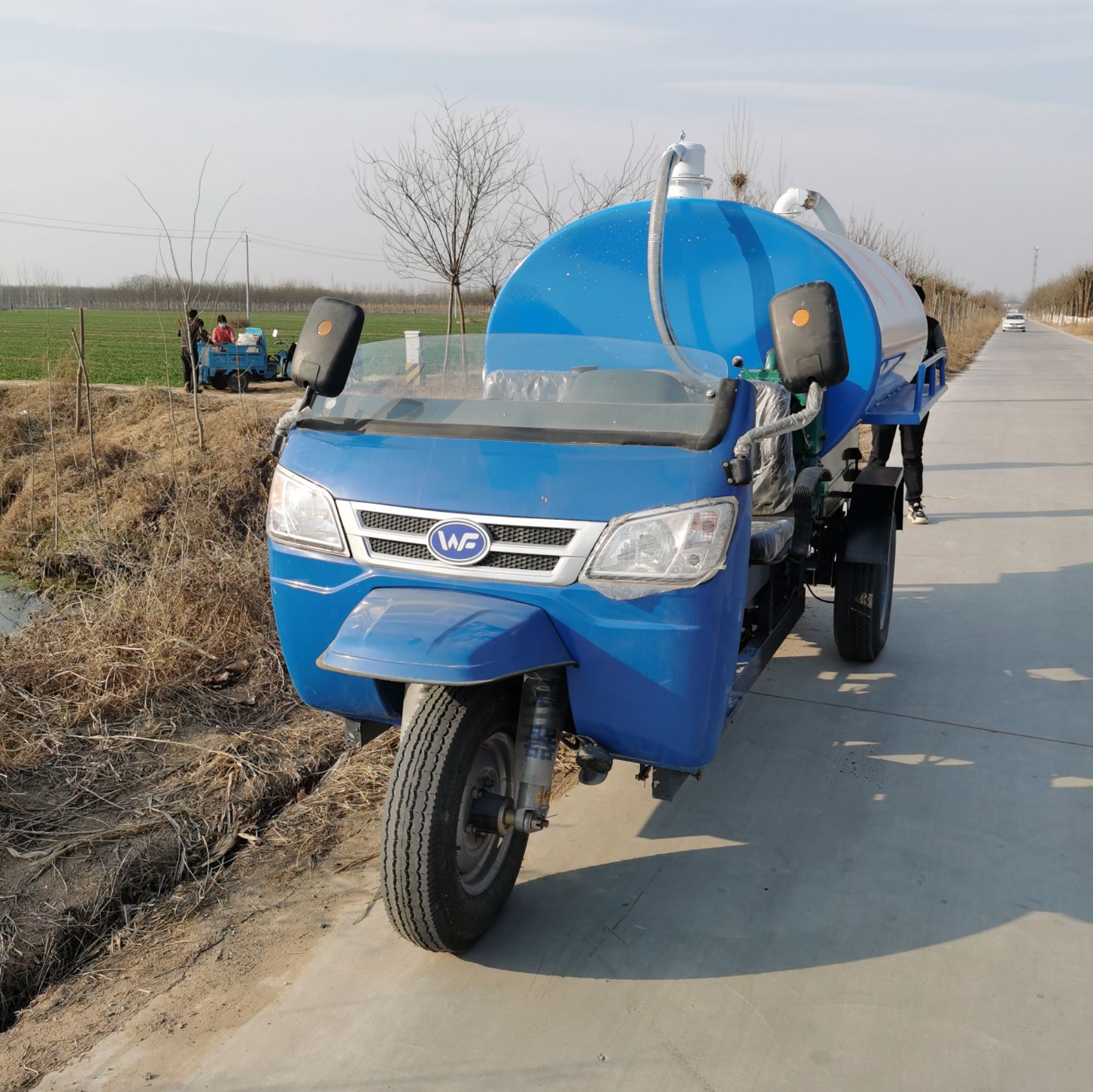 小型吸粪车养殖场沼气池抽粪车三轮吸粪车
