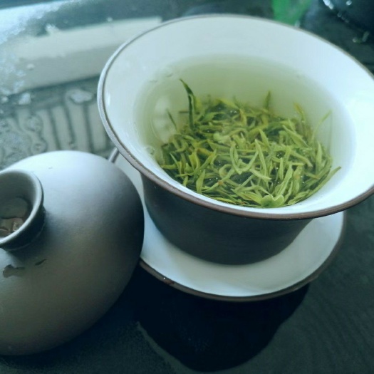 毛尖茶  早茶大量上市！上好的鲜叶，精工细做！才能出优质名茶！