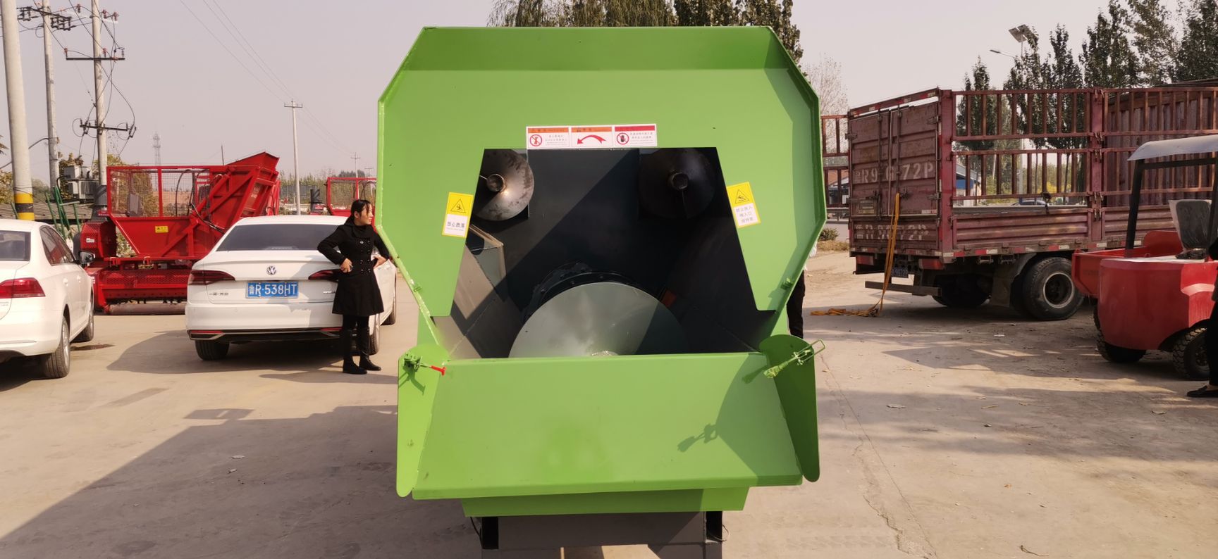 饲料搅拌机  TMR日粮搅拌机