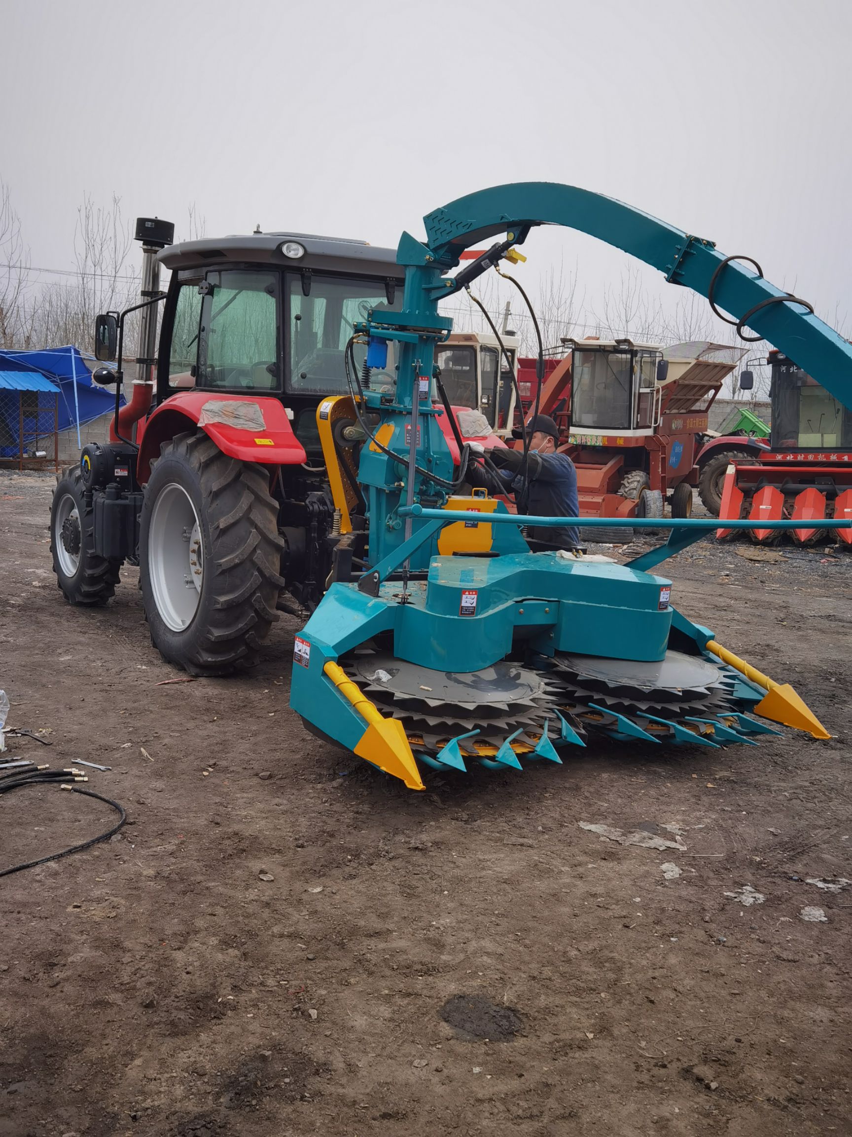 轮式拖拉机  新款青储机