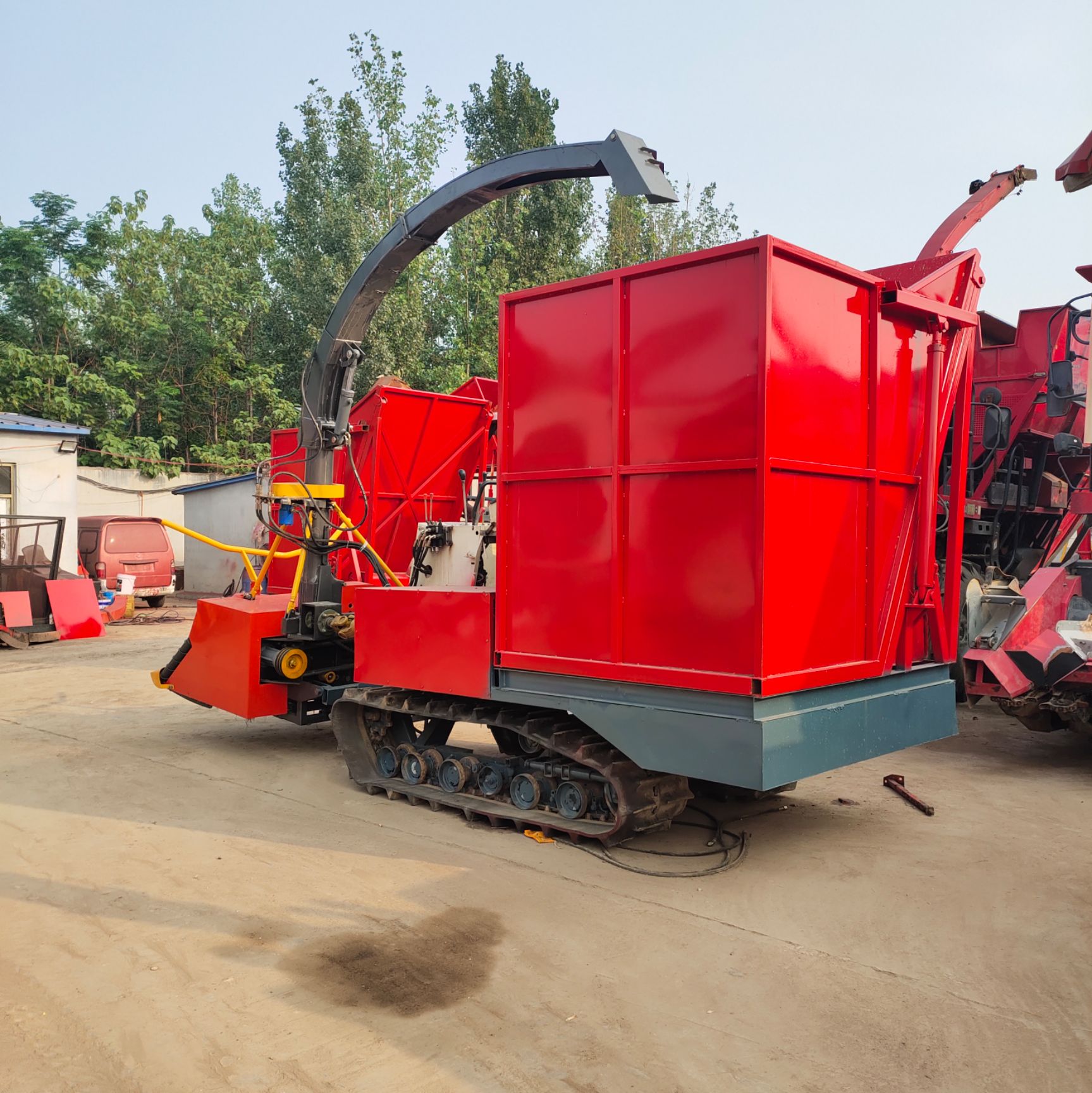 青贮碎草机 100马力履带圆盘青储机收整株玉米小麦大型牧草芦苇可子粒破碎