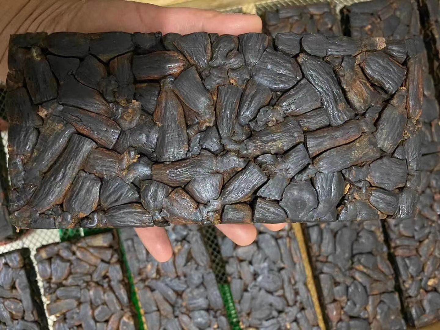 高丽参  高年头黑切，数量有限，先到先得