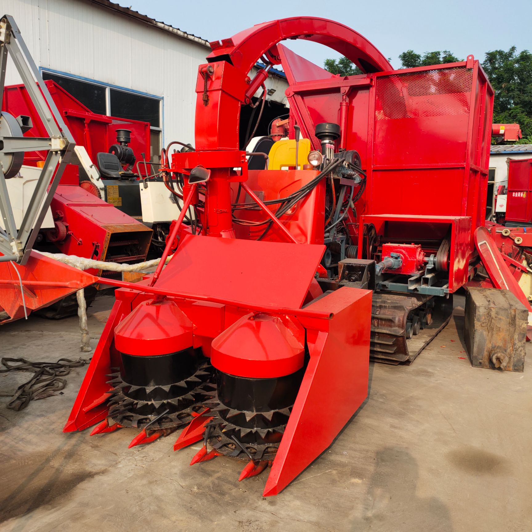青贮碎草机 100马力履带圆盘青储机收整株玉米小麦大型牧草芦苇可子粒破碎