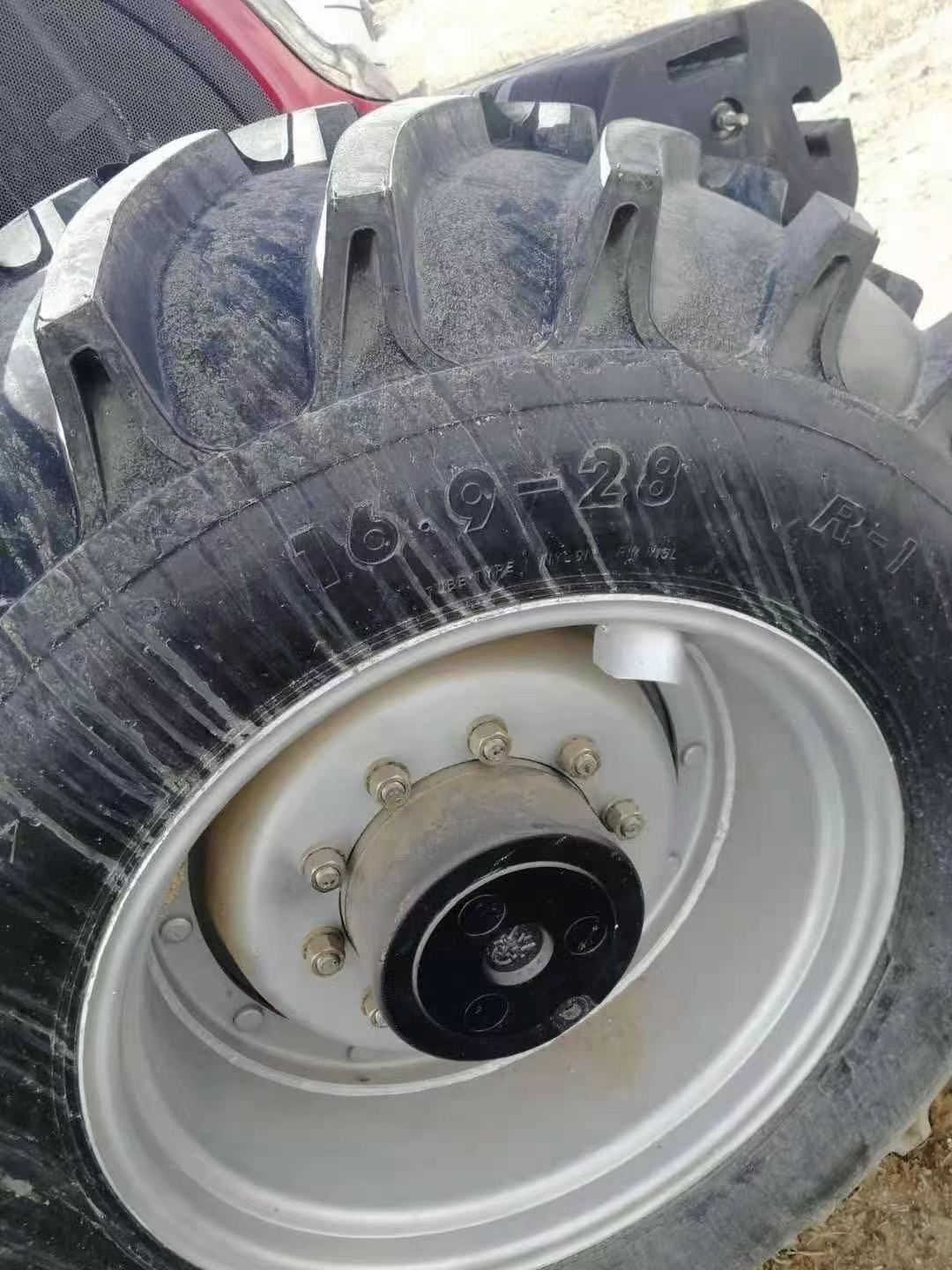 轮式拖拉机 世纪红2204提档过户