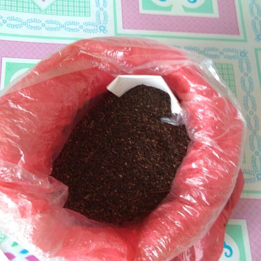 猫爪子菜种子  今年新籽没下来，现有是去年前的籽。自已园田采的，数量不多。