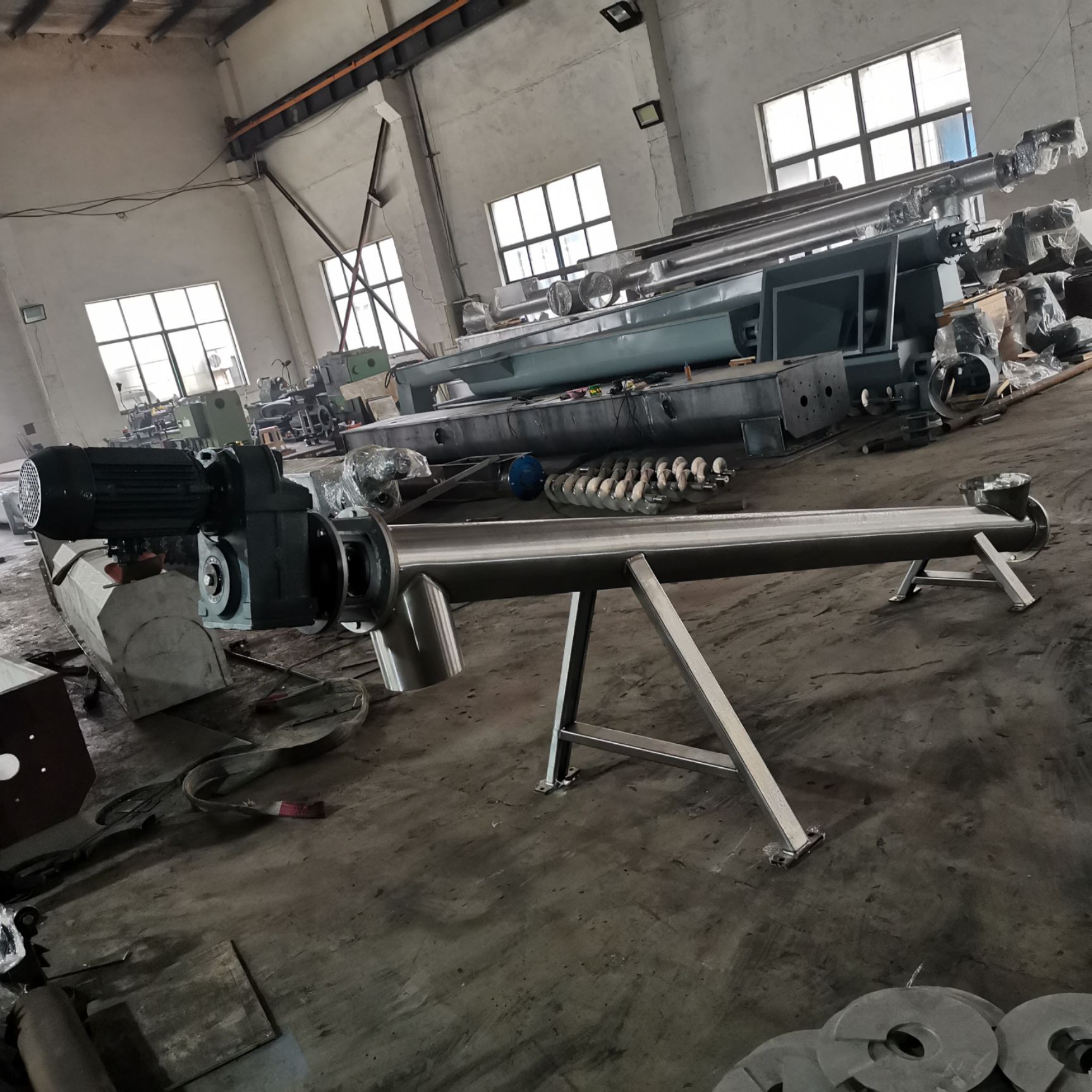  不锈钢管式螺旋输送机