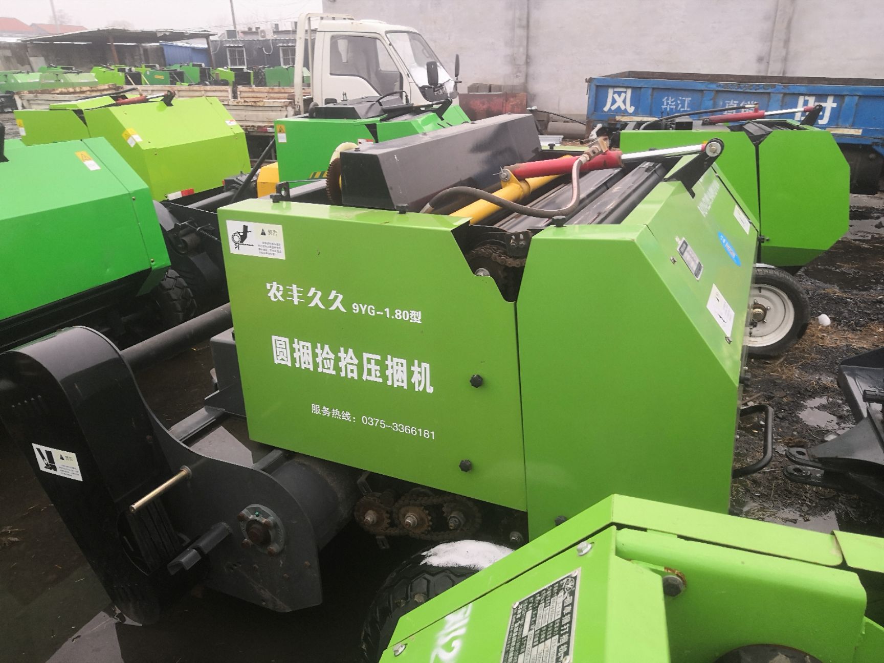 粉碎打捆机 收割粉碎圆型打捆机