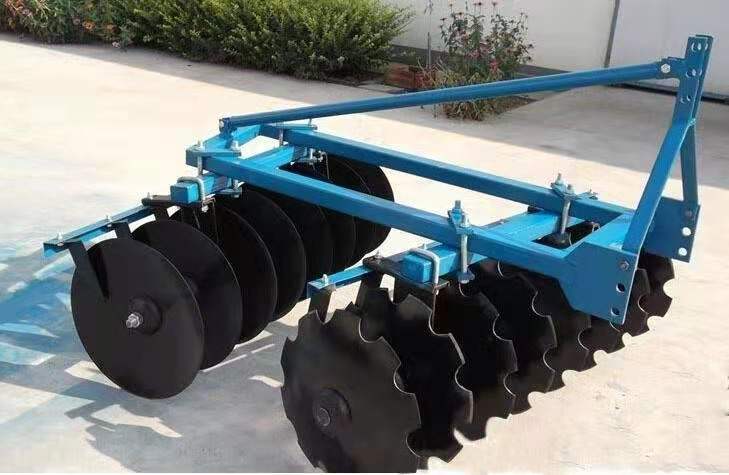 圆盘耙 优质圆盘轻粑 拖拉机悬挂圆盘轻耙