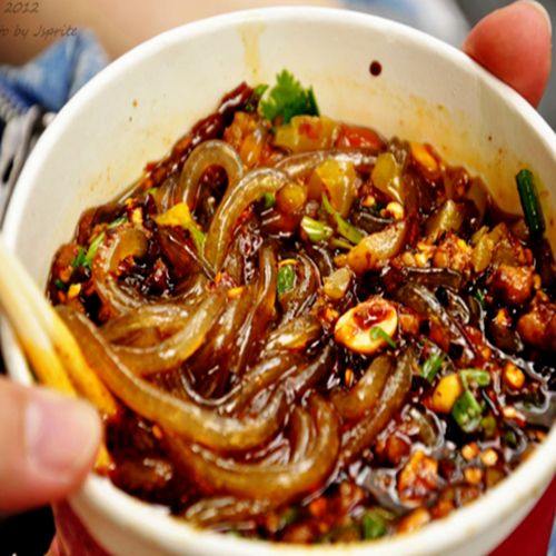 厂家直发，重庆正宗酸辣粉，口感劲道三证齐全