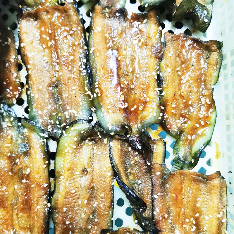 鱼排  可即食蒲烧泥鳅肉，方便想吃泥鳅的亲。口味好，营养高