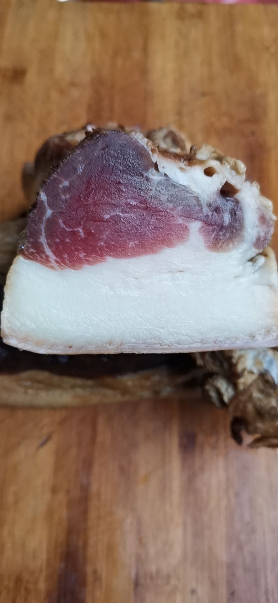  腊肉，土猪肉