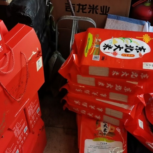 长春 吉林新米，送花江水灌溉，品种，秋田小町，小粒香米，长粒香米，
