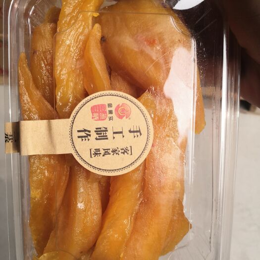 清丰县红薯一倒蒸干 倒蒸干，口感独特，红薯味纯正。甜而劲道。