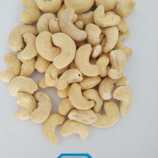 莱西市腰果  工厂发货，承接食品厂，大型供应商订单。多种规格，价格不等。