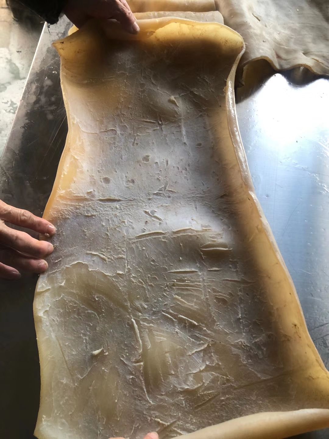 纯水褪牛皮，牛头皮等，带皮牛肉原料