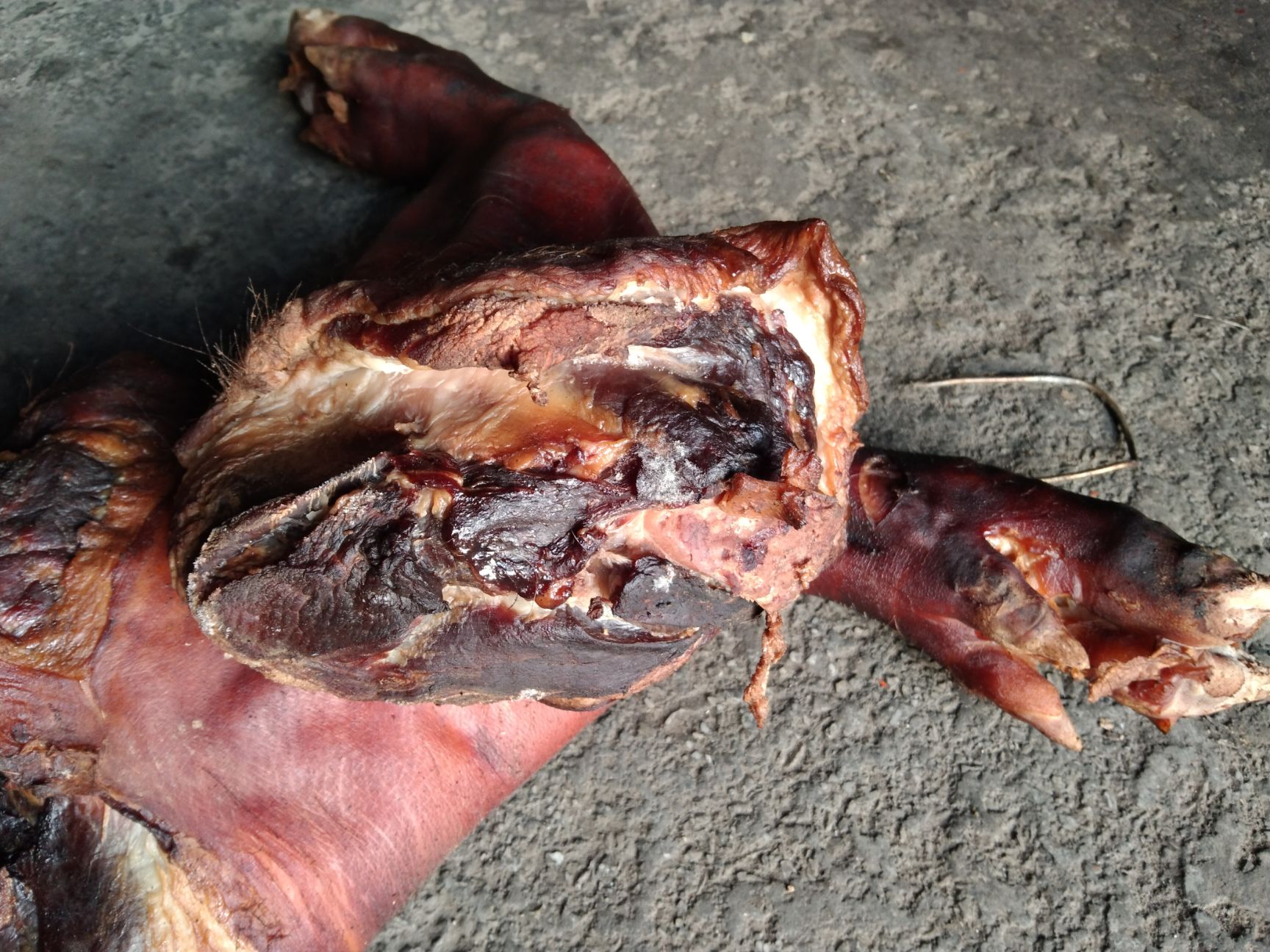 腊猪脚  腊肉，腊猪蹄