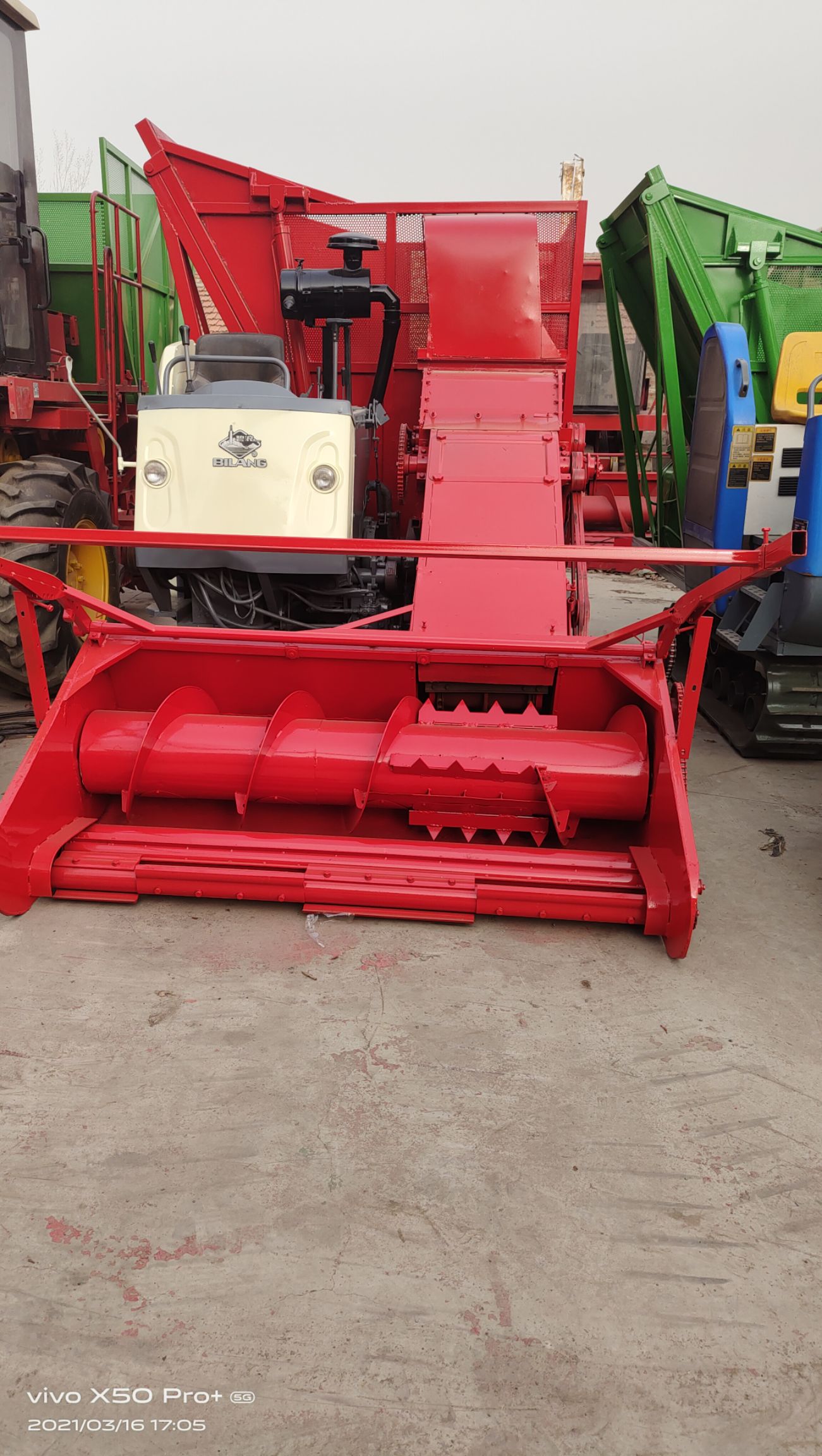 青贮机 履带地滚刀式玉米青储机黄储秸秆收割粉碎一体机