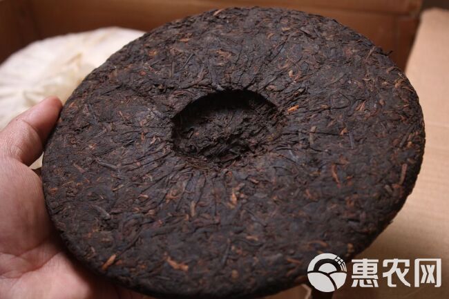 1999年越陈越香熟饼普洱茶熟茶357克