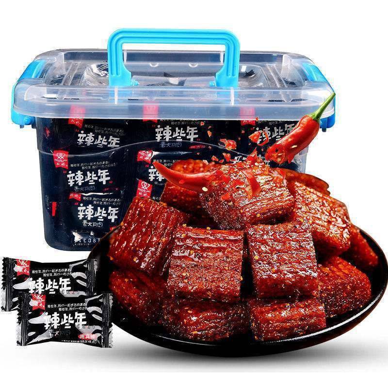 【包邮】大刀肉网红辣条大礼包8090后麻辣零食休闲食品