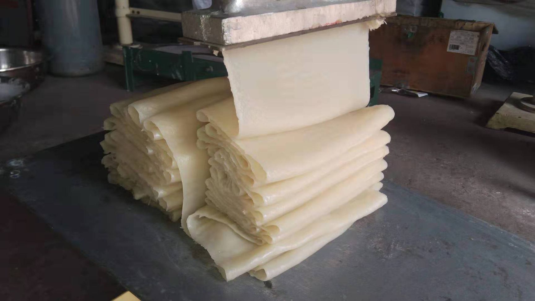 多功能面食机  立式擀面皮机全自动自熟凉皮米皮擀面皮多功能一体机