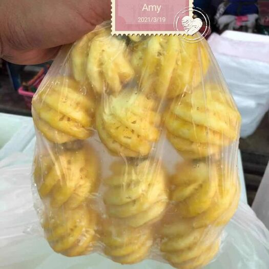 景洪市香水菠萝  泰国削皮小菠萝(可接不削皮小菠萝订单)