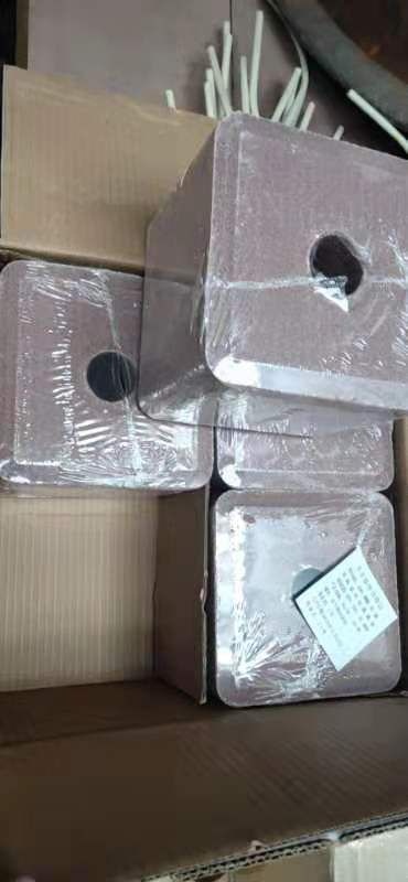 泊头市舔砖 
