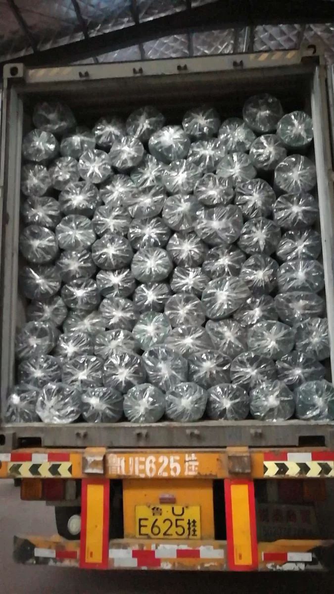 地膜  采用全新料添加剂  升温快保温好
使用寿命长！