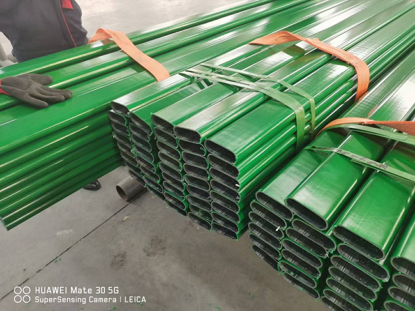 实体大棚管厂家承接温室大棚建设