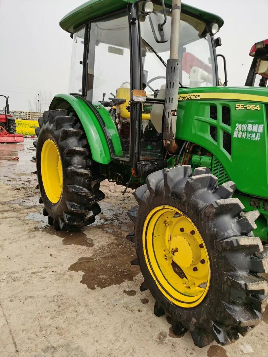 轮式拖拉机  2018年约翰迪尔954拖拉机全车原版原漆有嘘要的私聊