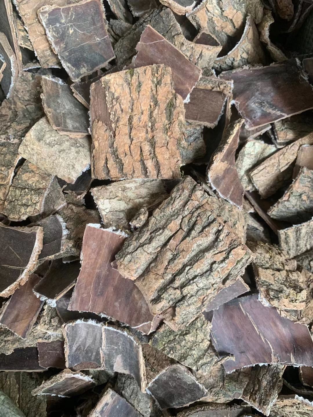 长期供应｛杜仲皮｝可批量可零售量大从优【包邮】