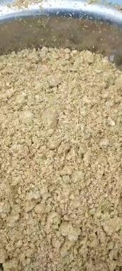 豆腐渣  发酵豆渣，与黄酒糟粉好结合充分发酵使期蛋白16个以上