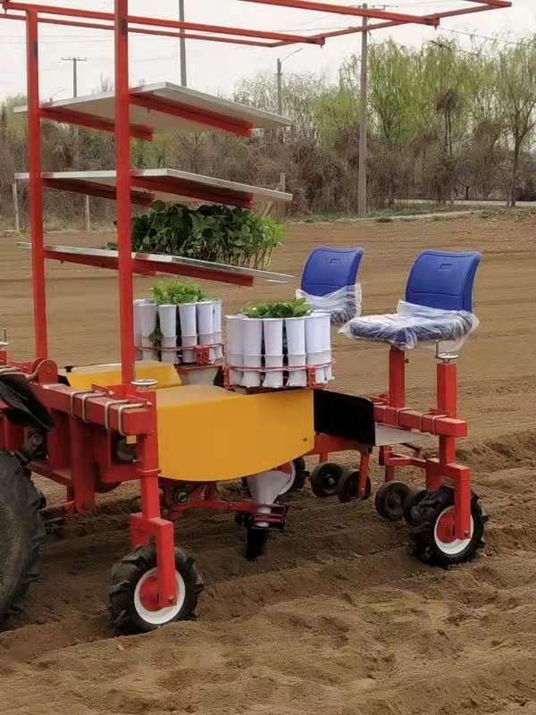 多功能移栽移栽机，辣椒移栽机，耕地机，起垄机，铺膜机。