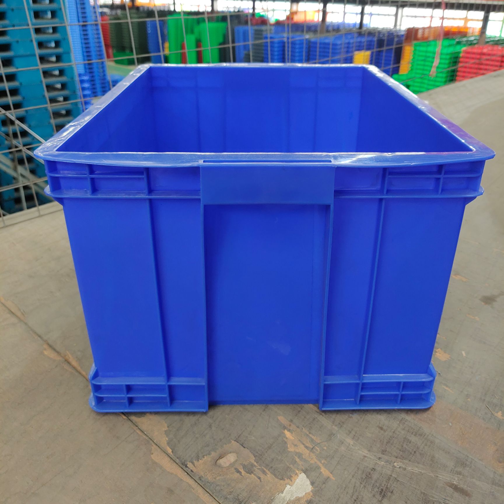 包装箱/筐  加厚塑料周转箱无孔不漏水装水产苗、食品、电子元件