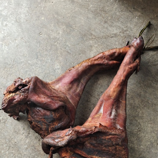 腊猪脚  农家散养土猪腊肉