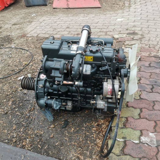 讷河市发动机 全柴4105，国二大泵，72KW，99成新
